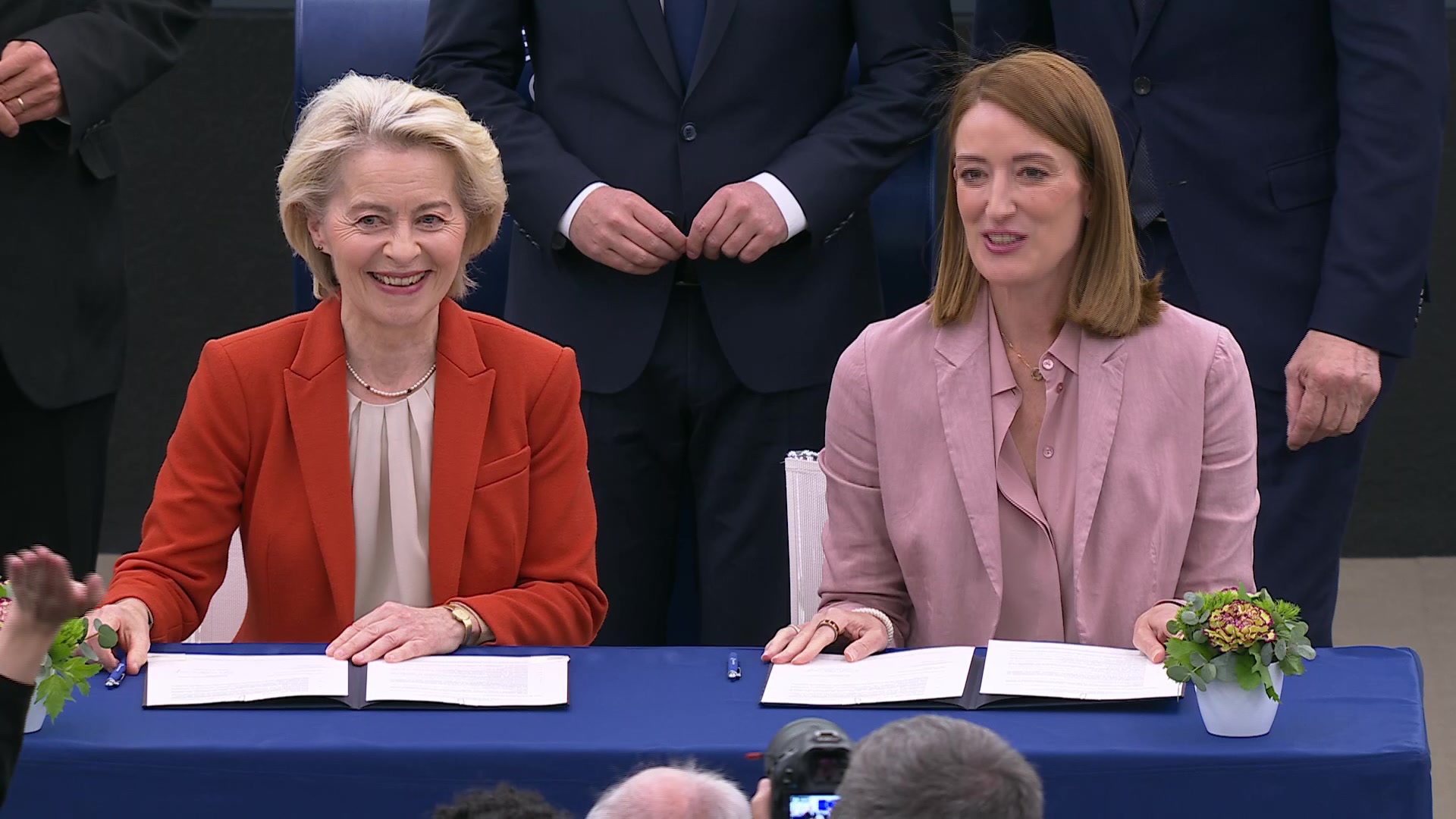 Framework Agreement between the European Parliament and the European Commission: signing ceremony with Roberta METSOLA, EP President, and Ursula von der LEYEN, President of the European Commission